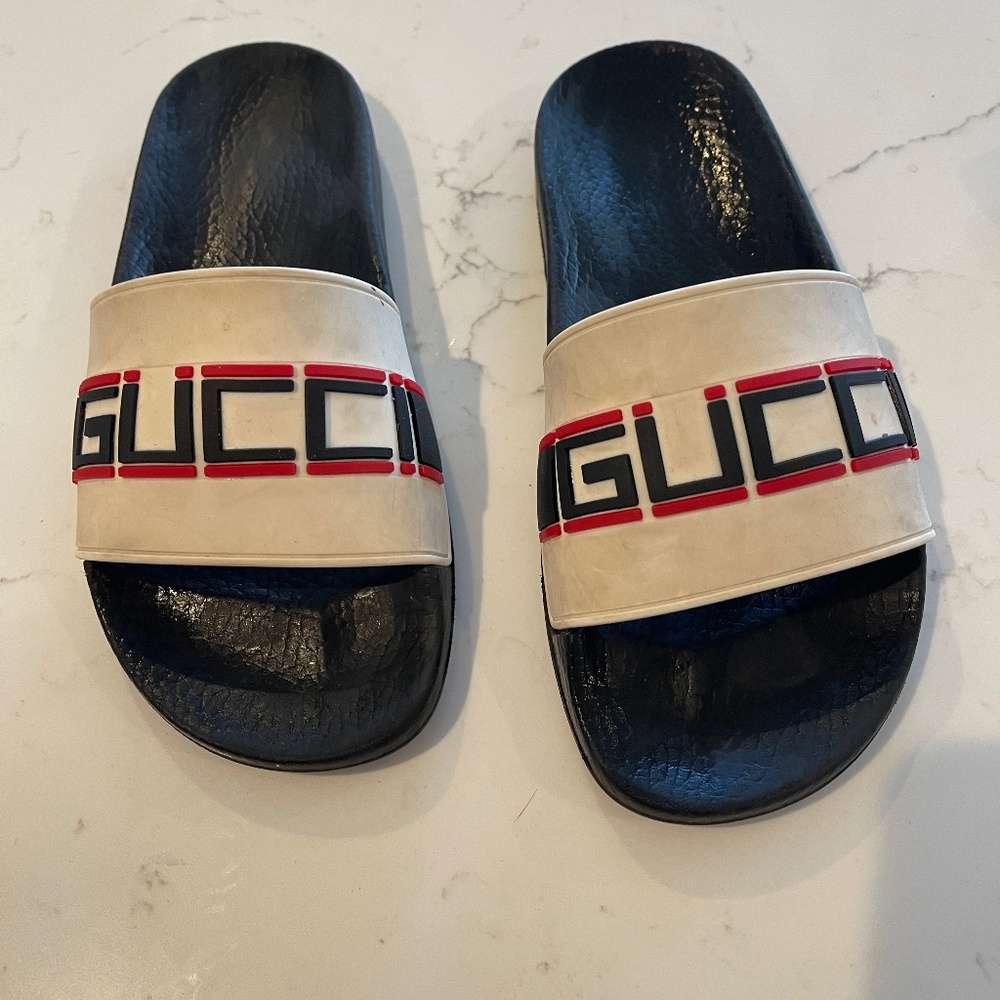 Gucci women’s slides size 7 authentic